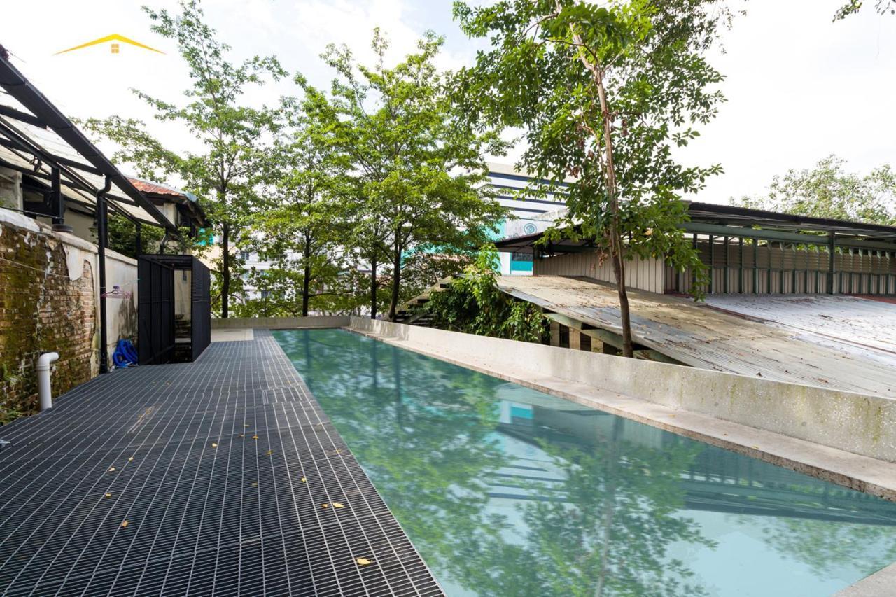 Belakang Kong Heng Ipoh Hotel エクステリア 写真
