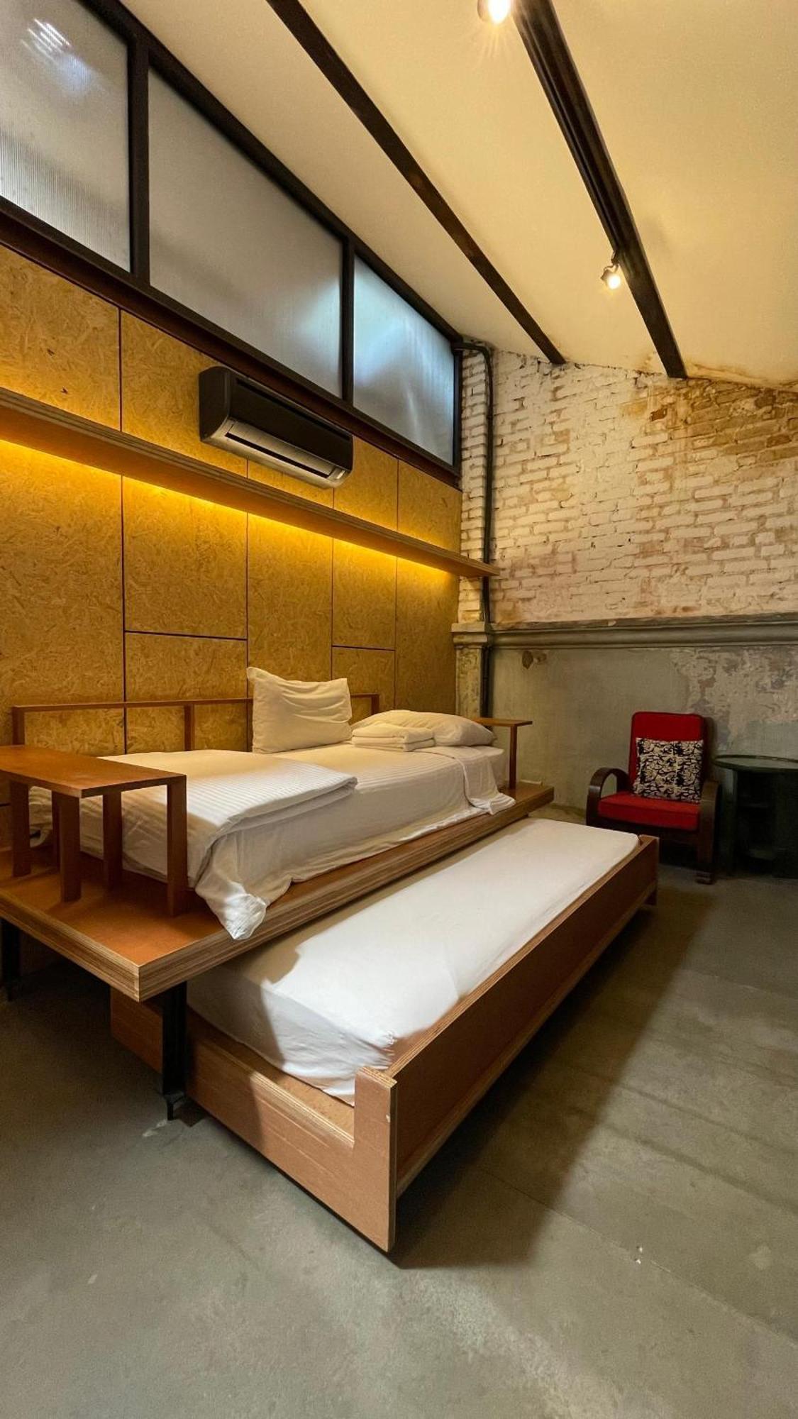 Belakang Kong Heng Ipoh Hotel エクステリア 写真